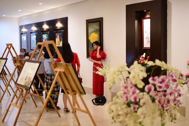 Chùm ảnh mồng một Tết Nhâm Dần